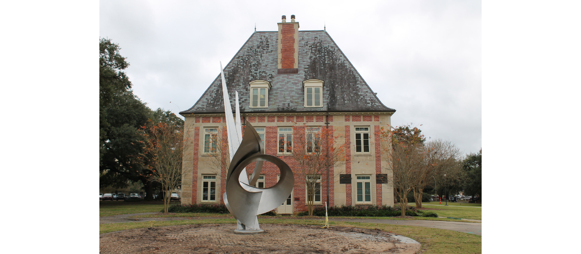 “Azimuth” by the sculptor and metalsmith John Medwedeff on the Ogden campus